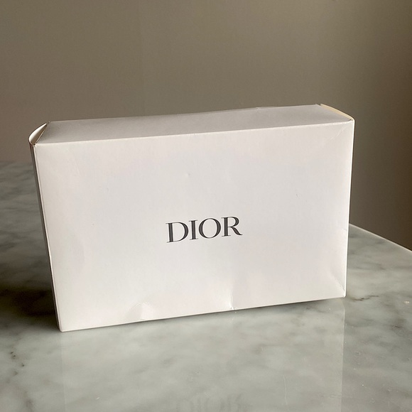 ✨SOLD✨ NIB Authentic Dior cosmetics bag/pouch - Picture 12 of 12